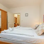 Boki 2 One Bedroom In Old Town With Balcony *