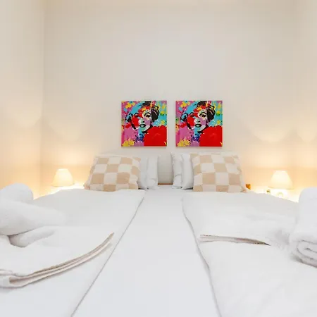 Boki 2 One Bedroom In Old Town With Balcony Daire