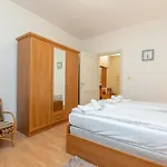 Boki 2 One Bedroom In Old Town With Balcony Задар