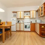Boki 2 One Bedroom In Old Town With Balcony Задар