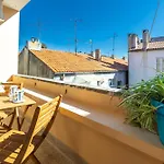 Апартаменты Boki 2 One Bedroom In Old Town With Balcony