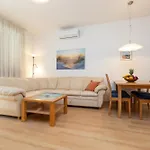 Boki 2 One Bedroom In Old Town With Balcony Апартаменты *