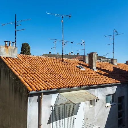 Boki 2 One Bedroom In Old Town With Balcony Апартаменты *