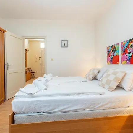 Апартаменты Boki 2 One Bedroom In Old Town With Balcony Задар