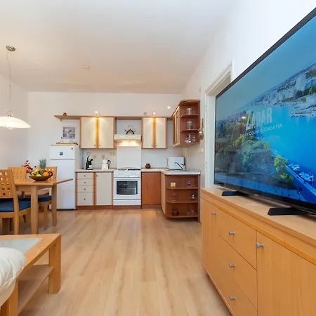 Апартаменты Boki 2 One Bedroom In Old Town With Balcony *