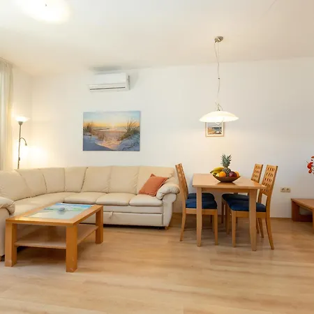 Boki 2 One Bedroom In Old Town With Balcony