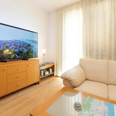 Boki 2 One Bedroom In Old Town With Balcony Апартаменты *