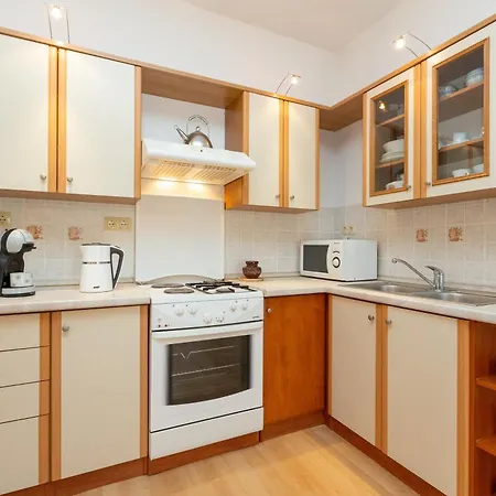 Boki 2 One Bedroom In Old Town With Balcony * Zara