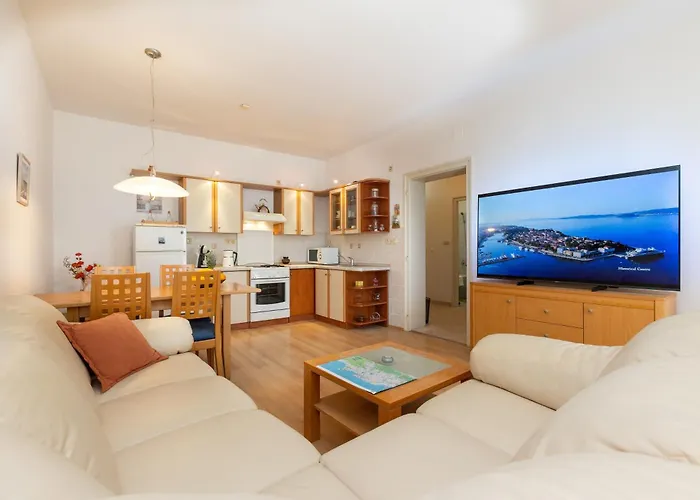 Daire Boki 2 One Bedroom In Old Town With Balcony *