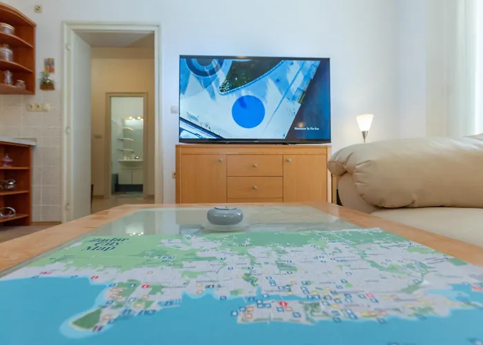 Boki 2 One Bedroom In Old Town With Balcony Daire *