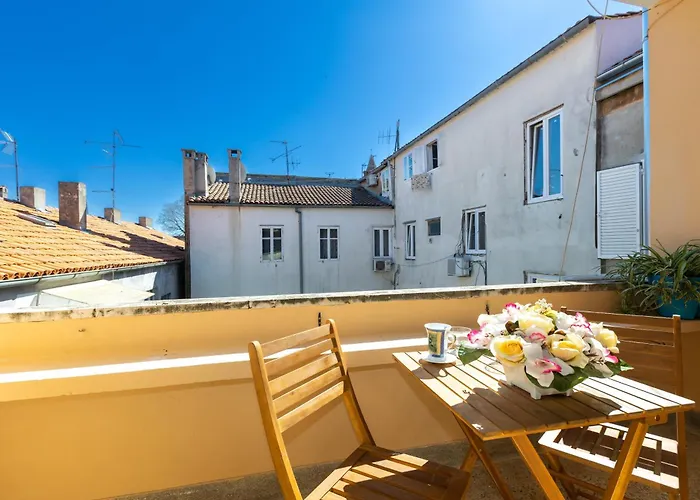 Boki 2 One Bedroom In Old Town With Balcony Daire Zadar